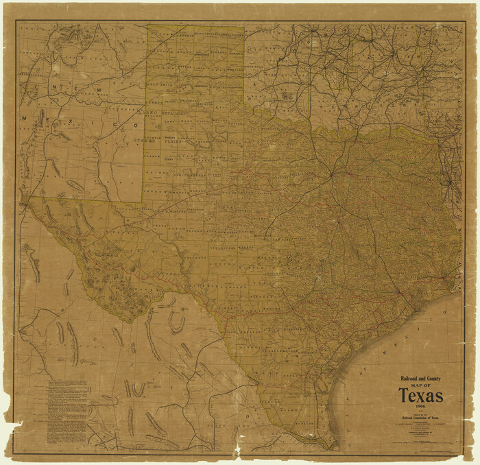 10748, Railroad and County Map of Texas, General Map Collection

