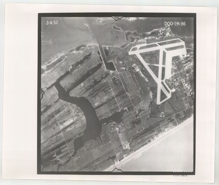 85013, Flight Mission No. DQO-2K, Frame 86, Galveston County, General Map Collection