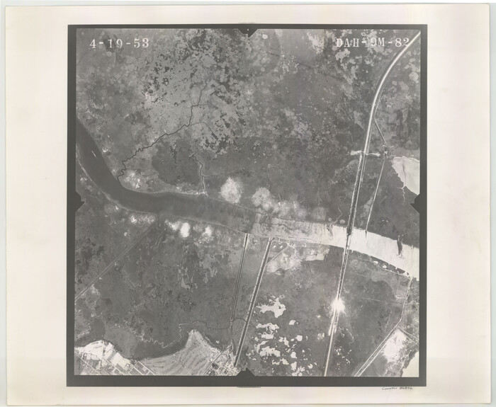 86846, Flight Mission No. DAH-9M, Frame 82, Orange County, General Map Collection