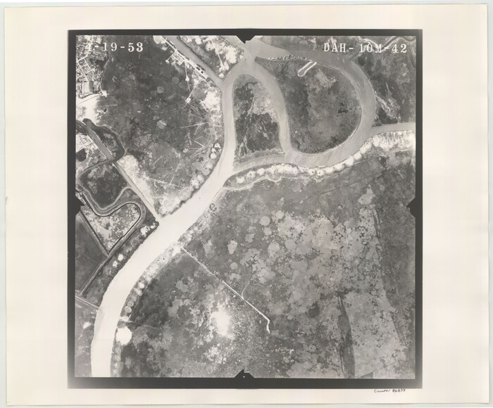 86877, Flight Mission No. DAH-10M, Frame 42, Orange County, General Map Collection